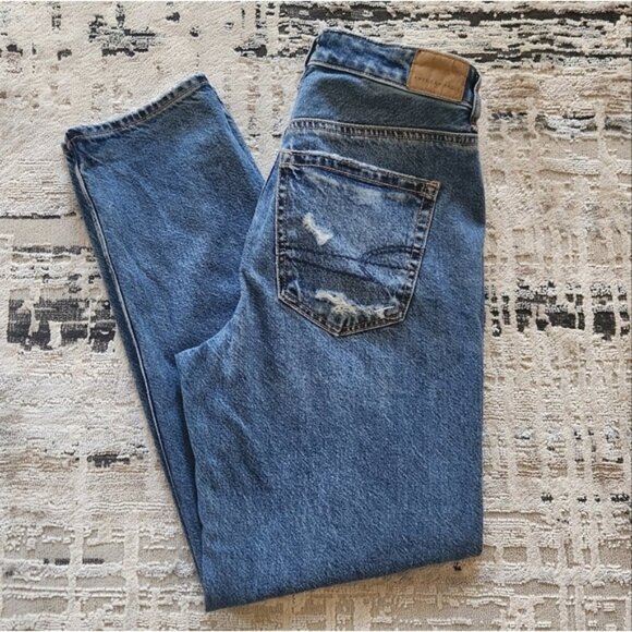American Eagle Mom Straight Jeans - Picture 1 of 5